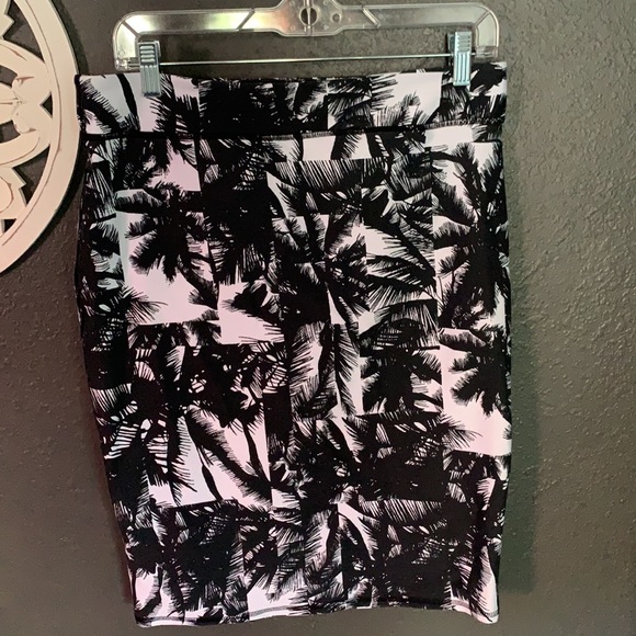 Palm print pencil skirt large - Picture 2 of 5